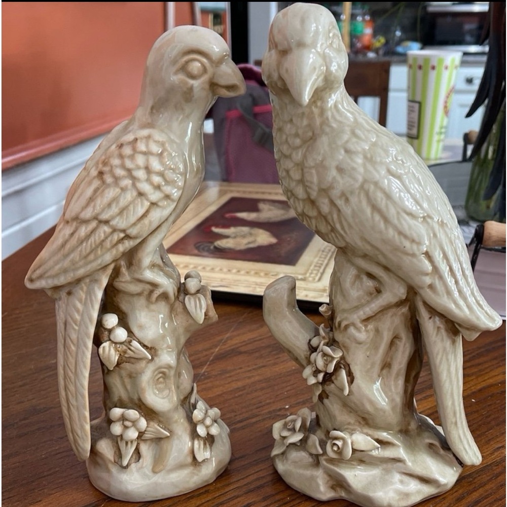 Vintage parrots